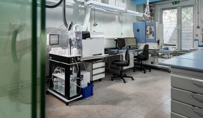 Arbeitsplatz Schwermetallanalytik